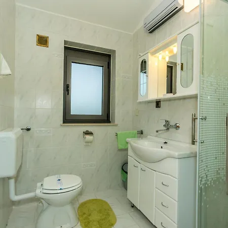 Punta Royal Apartment Pirovac