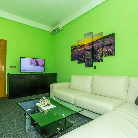 Punta Royal Apartment Pirovac
