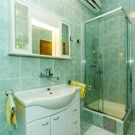 Punta Royal Apartment Pirovac