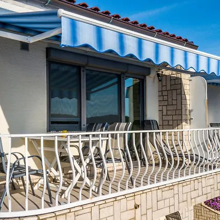 Punta Royal Apartment Pirovac