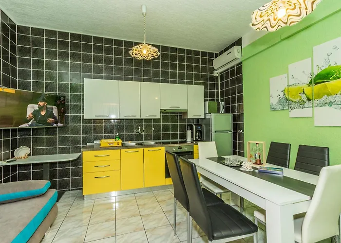 アパート Punta Royal ピロヴァッツ